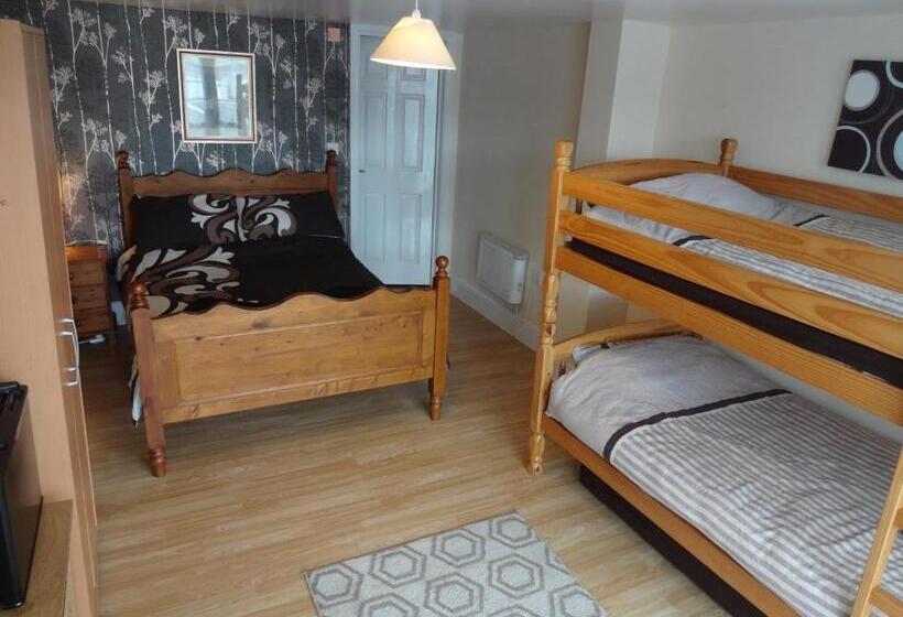 Семейный Номер, Travellers Rest Motel