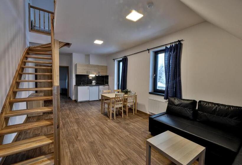 חדר דופלקס, Apartmány Na Handě