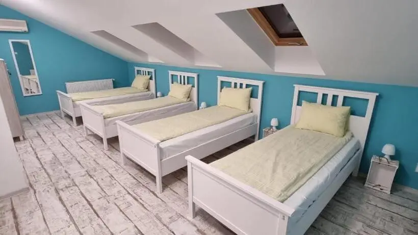 Quarto Quadruple Standart Vista Jardim, Hostel Citadella