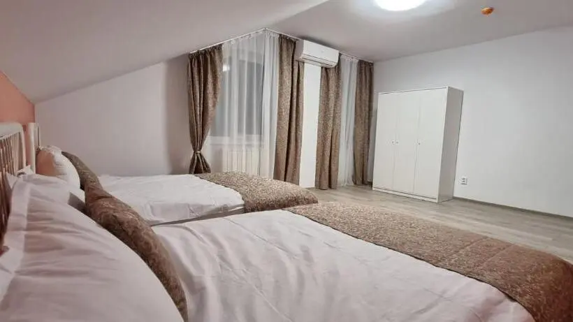Quarto Quádruplo Standard, Hostel Citadella