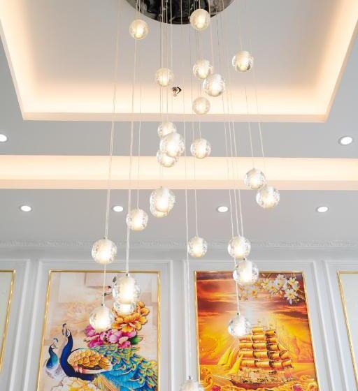 اتاق لوکس با چشمانداز دریا, Camellia Tuan Chau