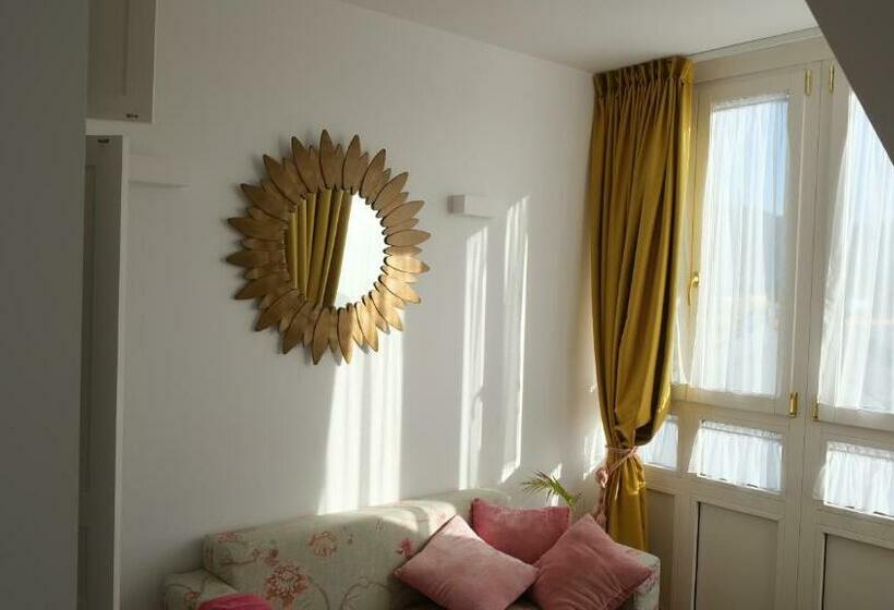 اتاق استاندارد یک نفره, La Casa De Las Camelias