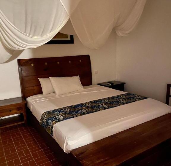 سوییت با چشمانداز دریا, Le Nil