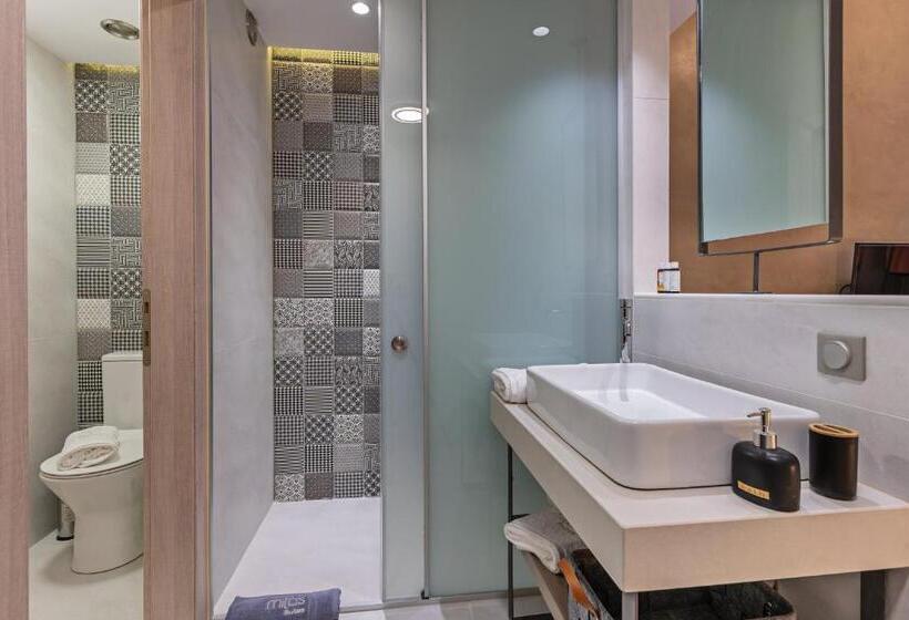 Chambre Deluxe Vue Ville, Mitos Suites