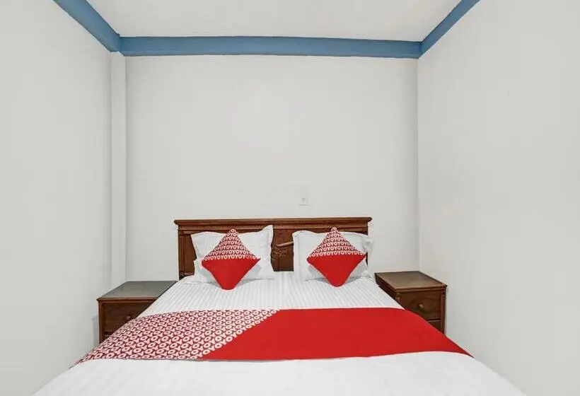 سوییت لوکس, Oyo 90487 Wisma Kuta Karang Baru