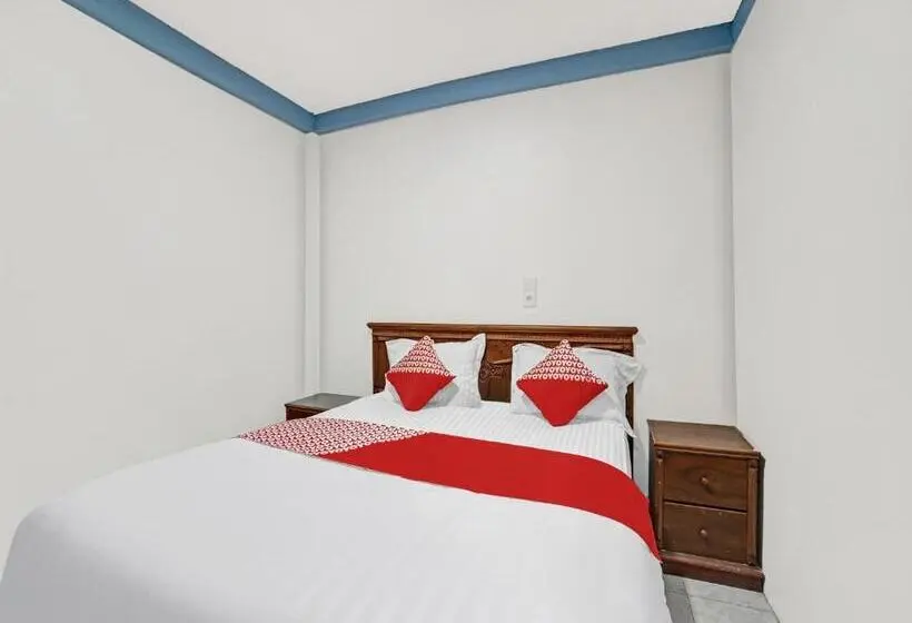 سوییت لوکس, Oyo 90487 Wisma Kuta Karang Baru