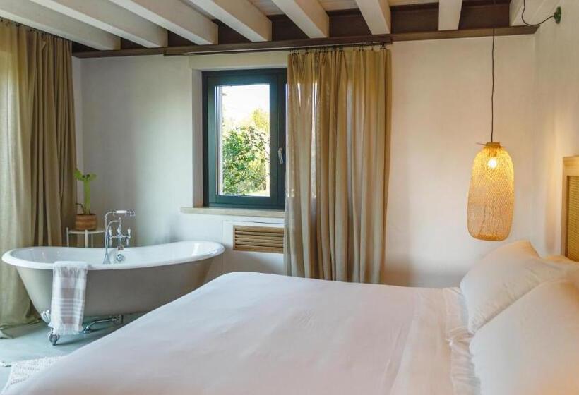 جناح, Santa Lucia Maccarese   Residenza Agricola