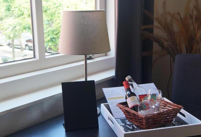 标准间, Willemstad