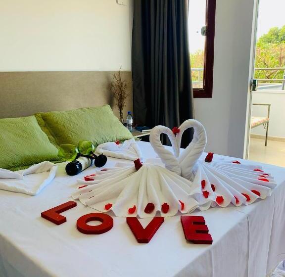 اتاق لوکس, Pousada Cambará Suítes