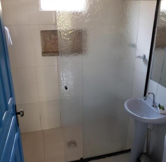 اتاق استاندارد سه نفره, Pousada Cambará Suítes