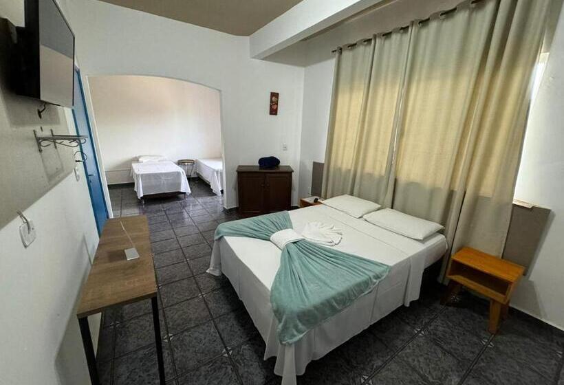 اتاق استاندارد چهار تخته, Pousada Cambará Suítes