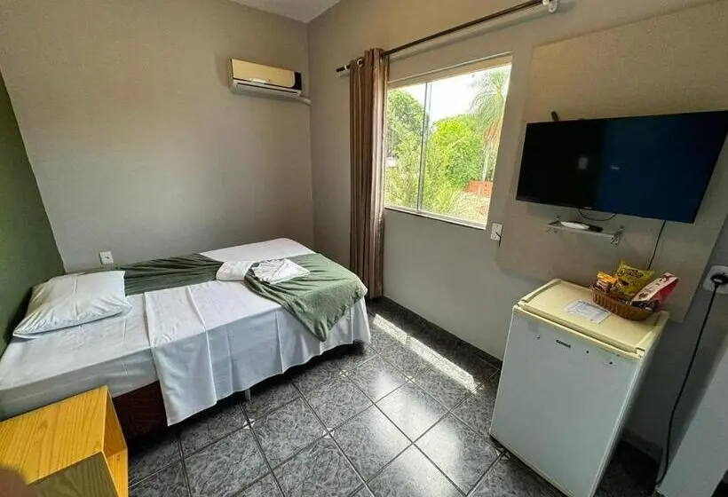 スタンダード4人部屋, Pousada Cambará Suítes