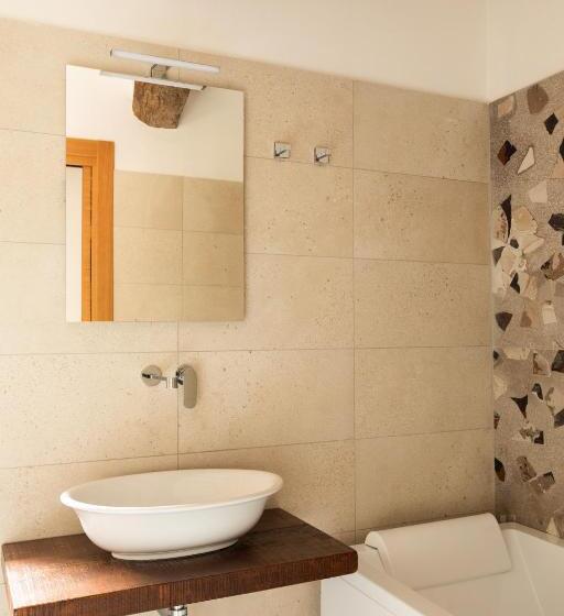 חדר סטנדרט עם ג'קוזי, Antico Borgo Molino 7cento Vicino Ai Giardini Di Ninfa