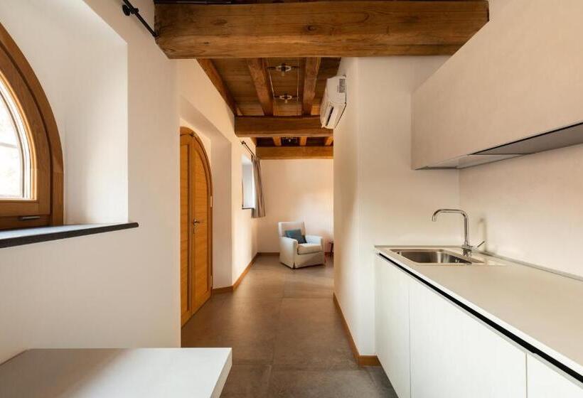 חדר סופריור עם מיטת קינג, Antico Borgo Molino 7cento Vicino Ai Giardini Di Ninfa