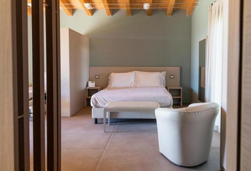 בית, חדר שינה 1, Antico Borgo Molino 7cento Vicino Ai Giardini Di Ninfa