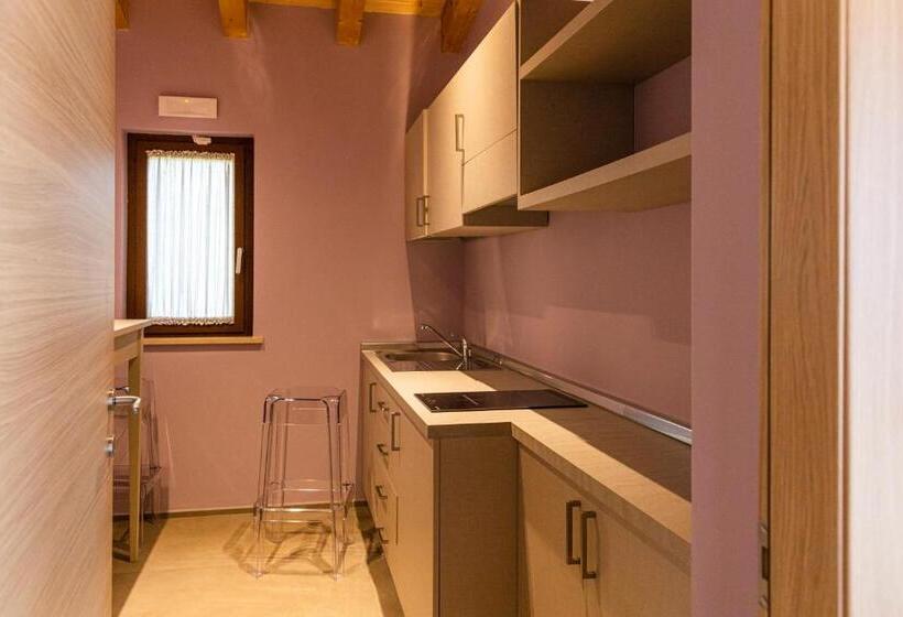 Casa 1 Quarto, Antico Borgo Molino 7cento Vicino Ai Giardini Di Ninfa