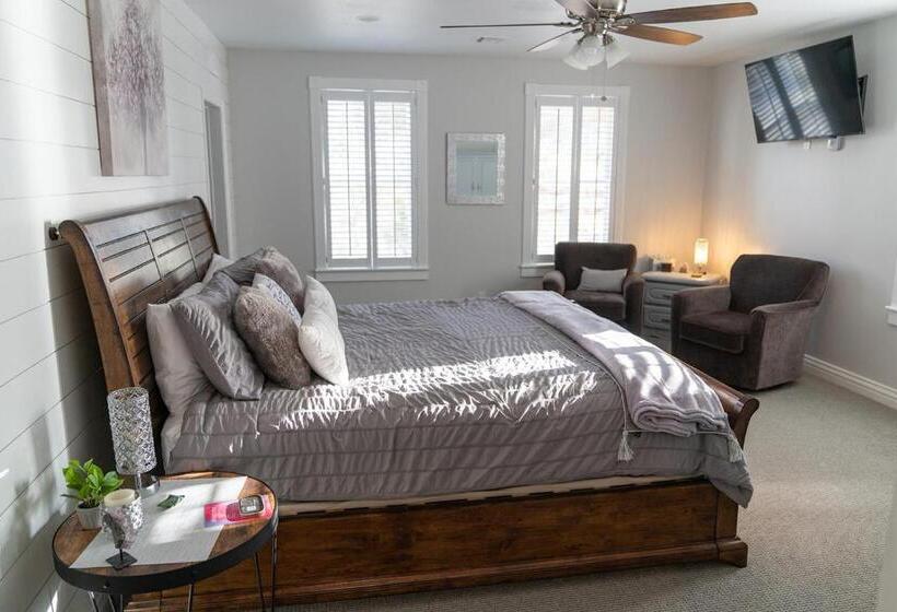 스탠다드 룸 킹사이즈 침대, Tyler Inn At Zion