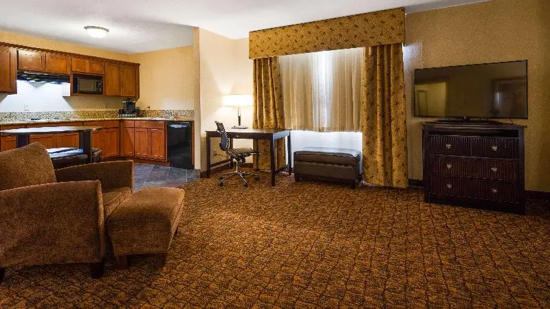 キングサイズベッドのスタンダードルーム, Holiday Inn Tongren Wanshan, An Ihg
