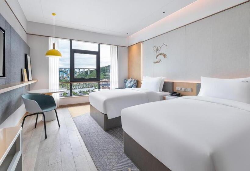 Номер Стандарт Вид на Горы, Holiday Inn Tongren Wanshan, An Ihg