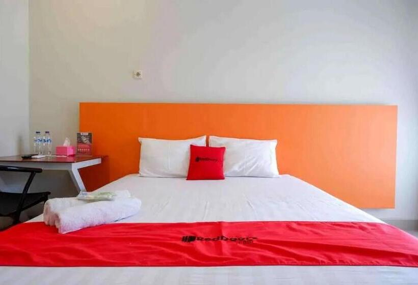 Standard Szoba, Reddoorz Near Stadion Kridosono Blora