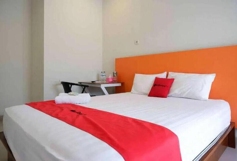חדר סטנדרט, Reddoorz Near Stadion Kridosono Blora