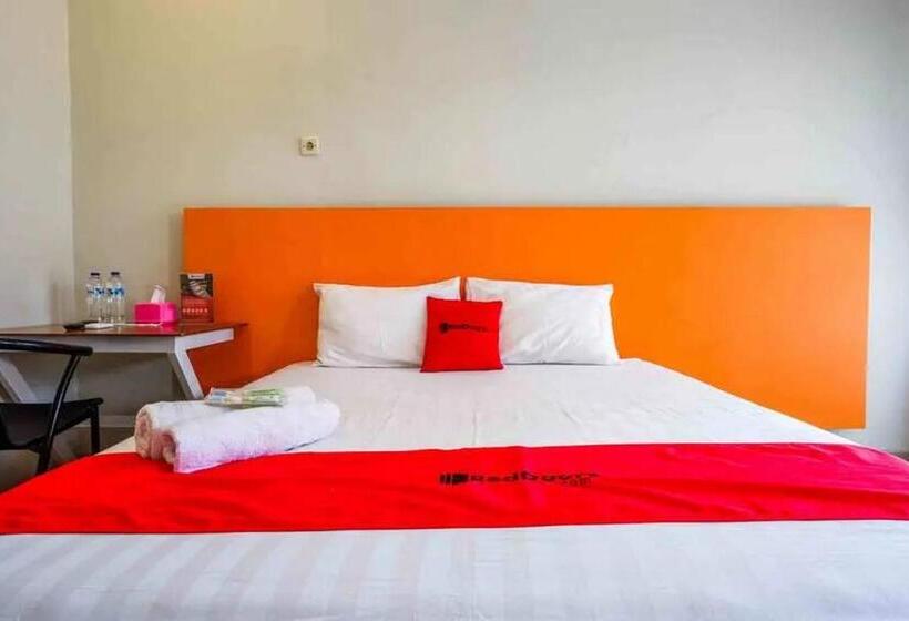 חדר סטנדרט, Reddoorz Near Stadion Kridosono Blora