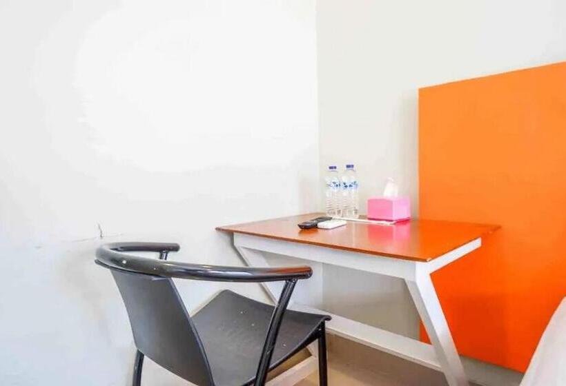 חדר סטנדרט, Reddoorz Near Stadion Kridosono Blora