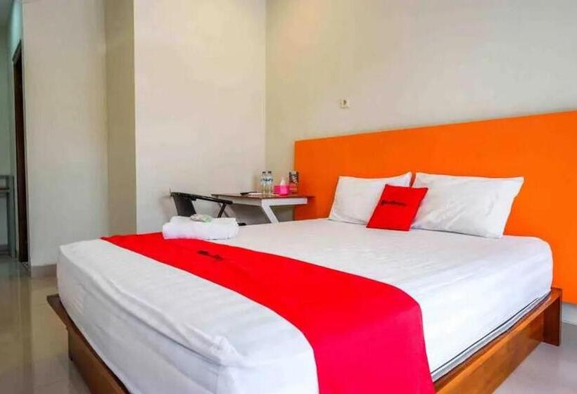 Номер Стандарт, Reddoorz Near Stadion Kridosono Blora