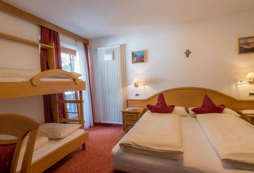 マウンテンビューファミリールーム, Garni La Vara