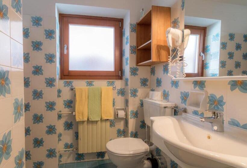 ファミリールーム, Garni La Vara