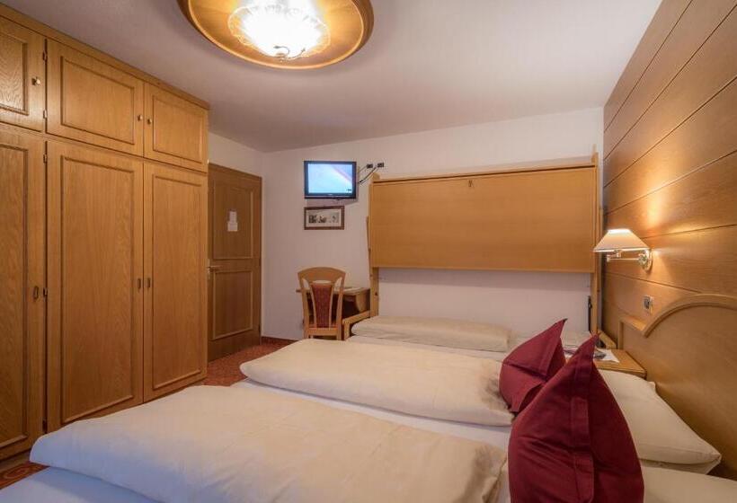 ファミリールーム, Garni La Vara