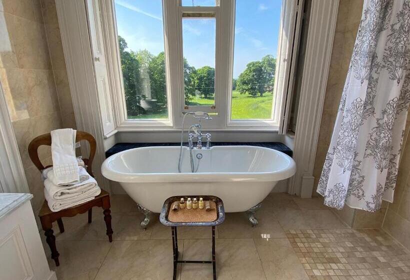 주니어 스위트, Rossington Hall