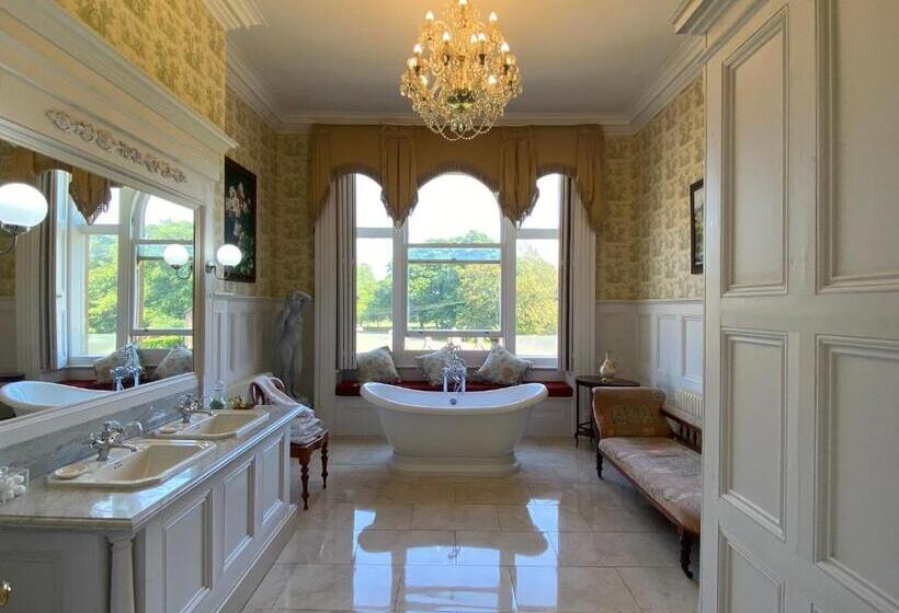 Полулюкс Вид на Сад, Rossington Hall