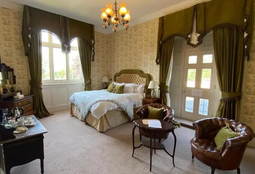 اتاق استاندارد با تخت بزرگ, Rossington Hall
