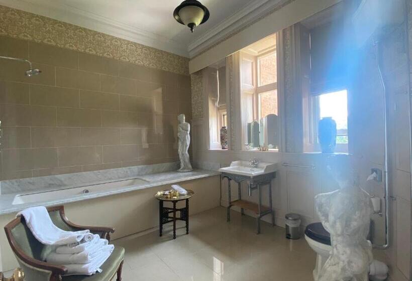 스탠다드 룸 킹사이즈 침대, Rossington Hall