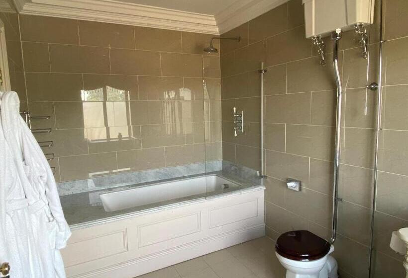 스탠다드 룸 킹사이즈 침대, Rossington Hall