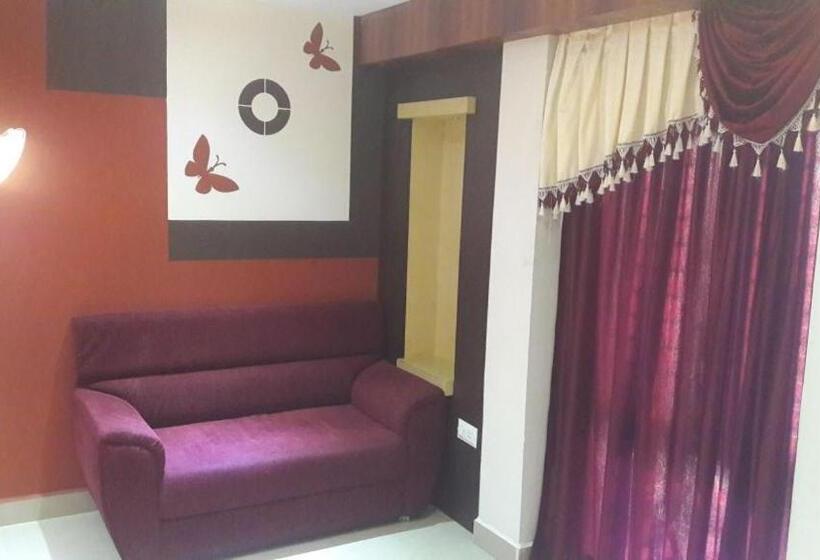 غرفة قياسية سرير كينج, Star Msr Residency