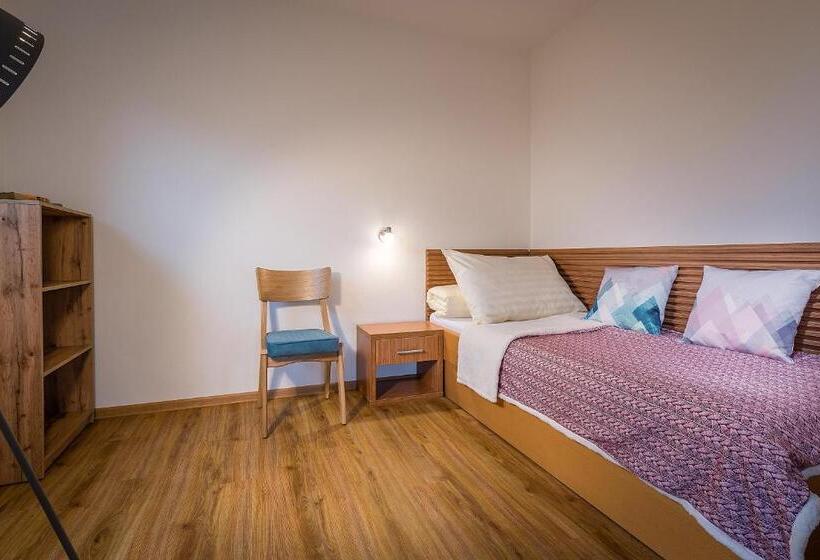 غرفة عائلية, Moment Bistro & Ubytovanie