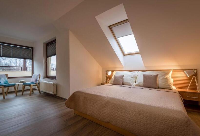 غرفة عائلية, Moment Bistro & Ubytovanie