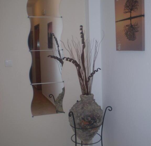 اتاق استاندارد سه نفره, Galini Pension