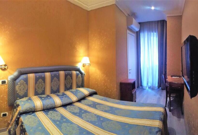 חדר סטנדרט יחיד, 939