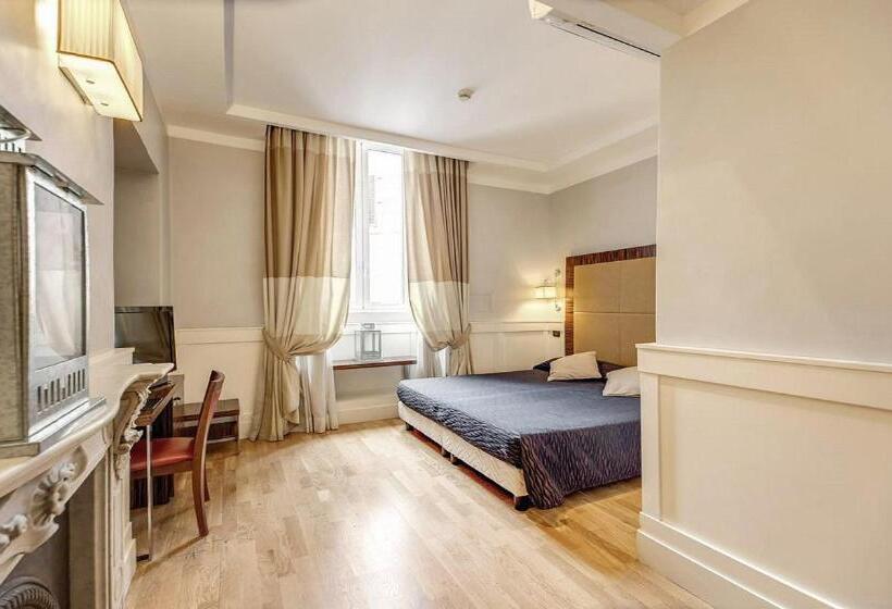 חדר סופריור לשלושה, 939