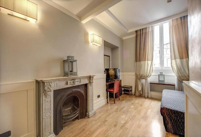 חדר סופריור לשלושה, 939