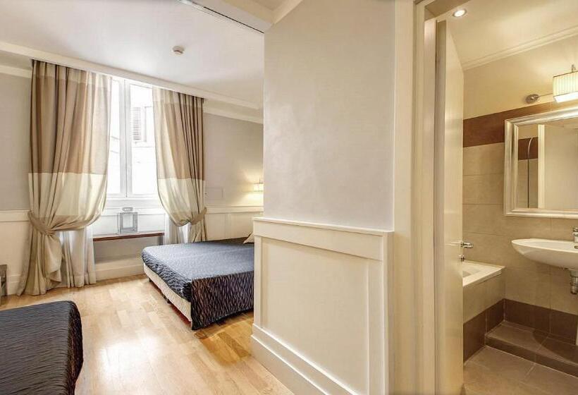 חדר סופריור לשלושה, 939