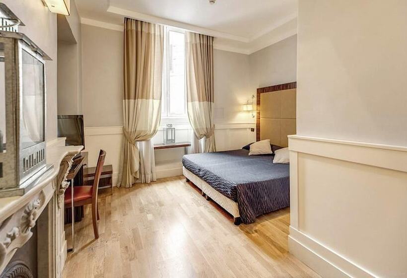 חדר סופריור לשלושה, 939