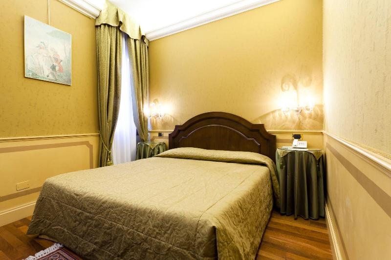 Classic Room, Al Codega