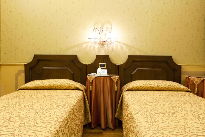 Classic Room, Al Codega