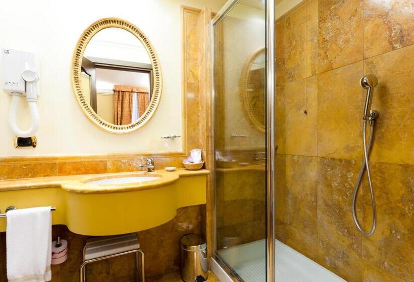 Superior Room, Al Codega