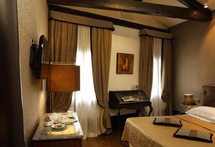 اتاق استاندارد, Aqua Palace