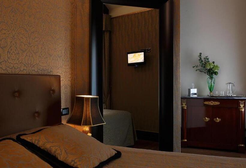 اتاق استاندارد, Aqua Palace